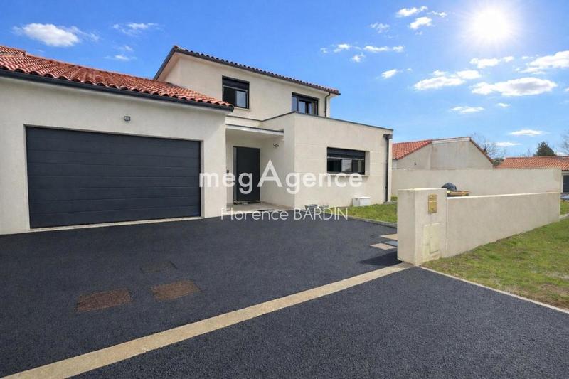 Pavillon - 141 m² - 6 pièces