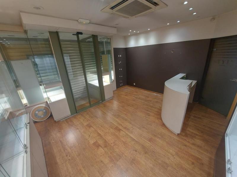 Local commercial - 36 m² - 2 pièces