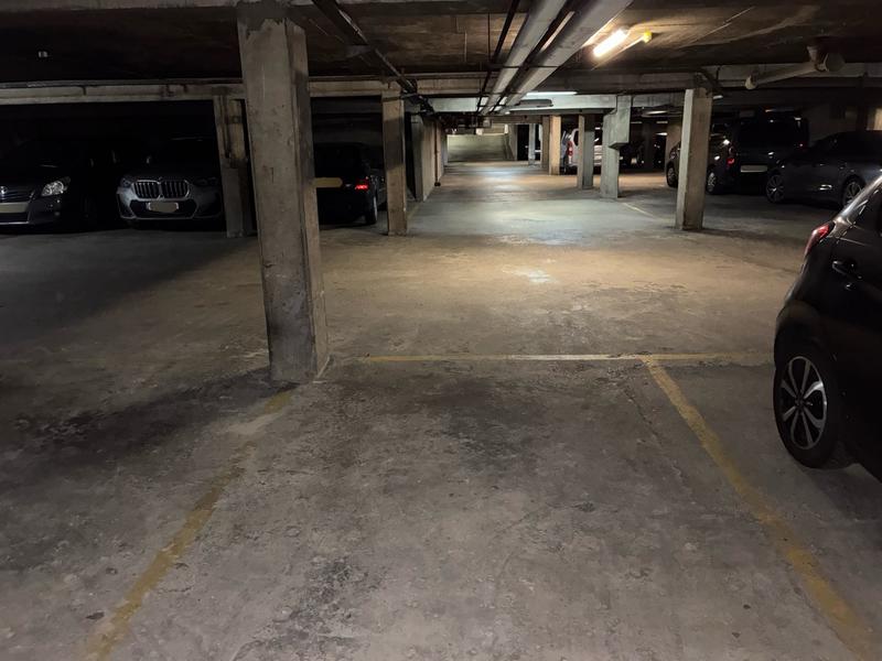 Parking / Garage - 11 m²