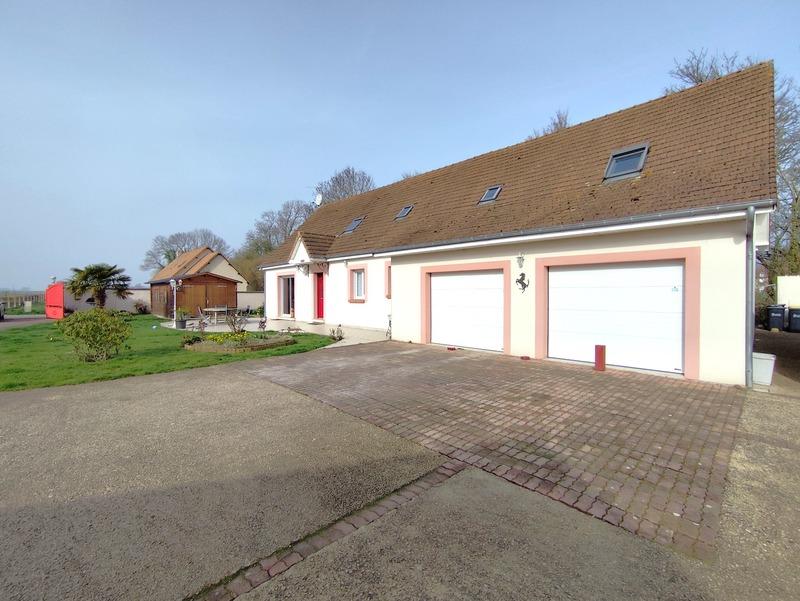 Maison - 175 m² - 7 pièces