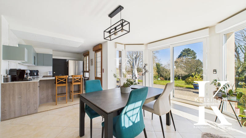 Maison traditionnelle - 140 m² - 5 pièces