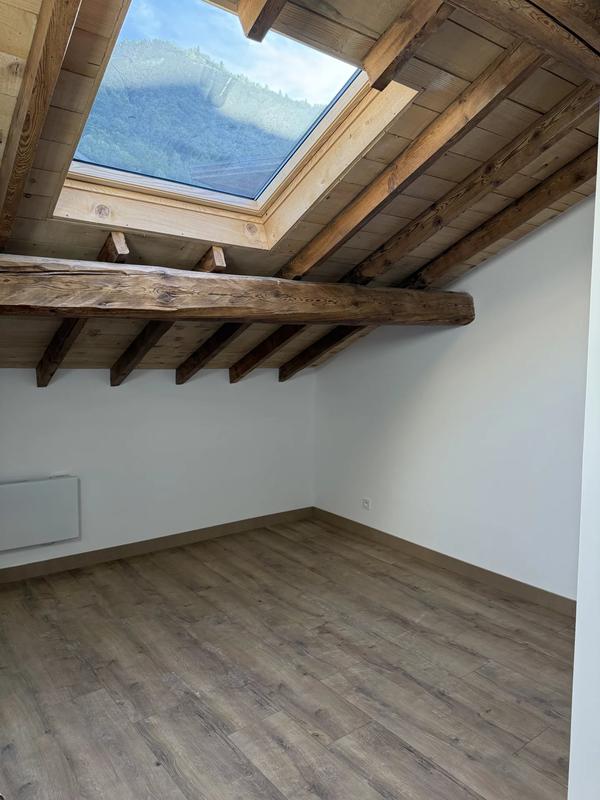 Appartement - 81 m² - 4 pièces