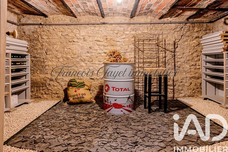 Maison - 101 m² - 5 pièces