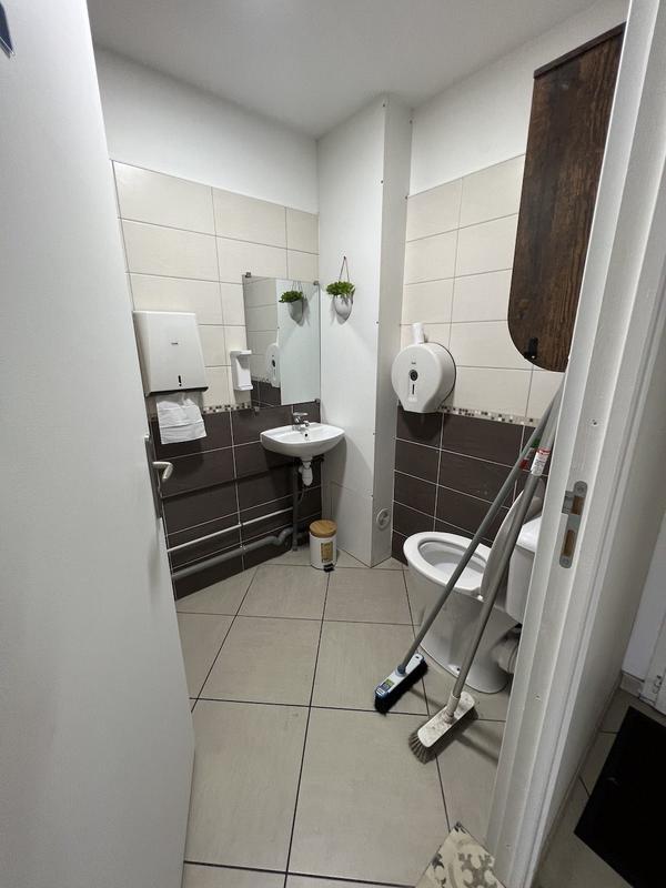 Fonds de commerce - Hôtellerie / Restauration - 77 m²