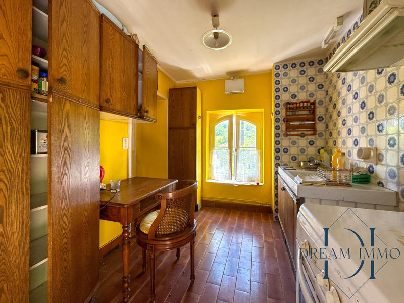 Maison ancienne - 166 m² - 8 pièces