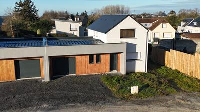 Maison - 95 m² - 4 pièces