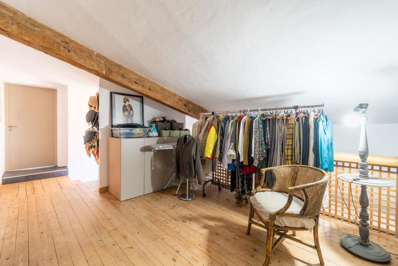 Maison - 210 m² - 7 pièces