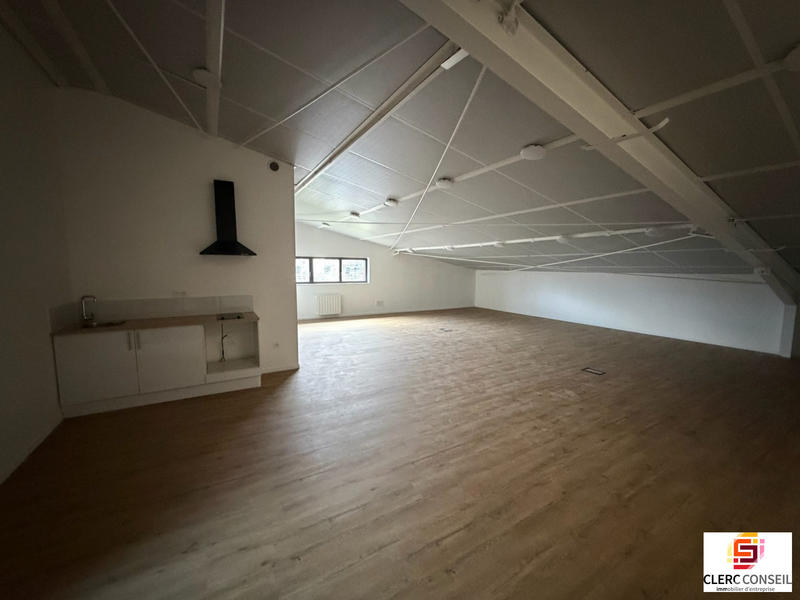 Local d'activités - 343 m²