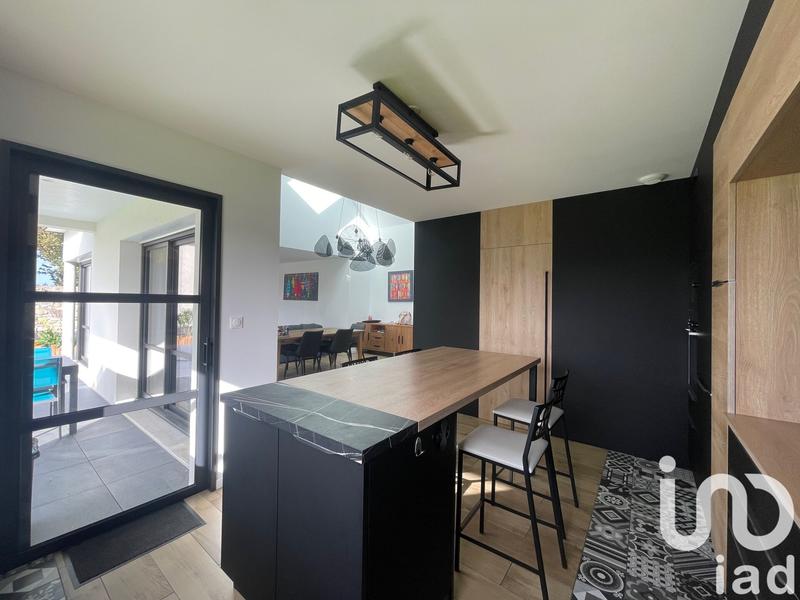 Maison - 137 m² - 5 pièces