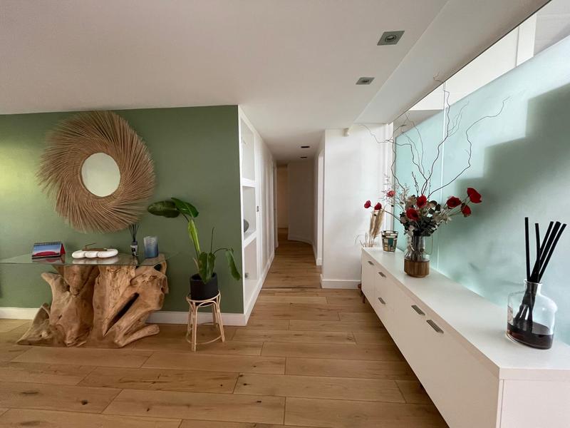 Maison - 260 m² - 7 pièces