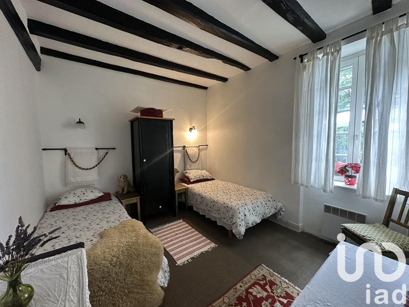 Maison - 218 m² - 11 pièces