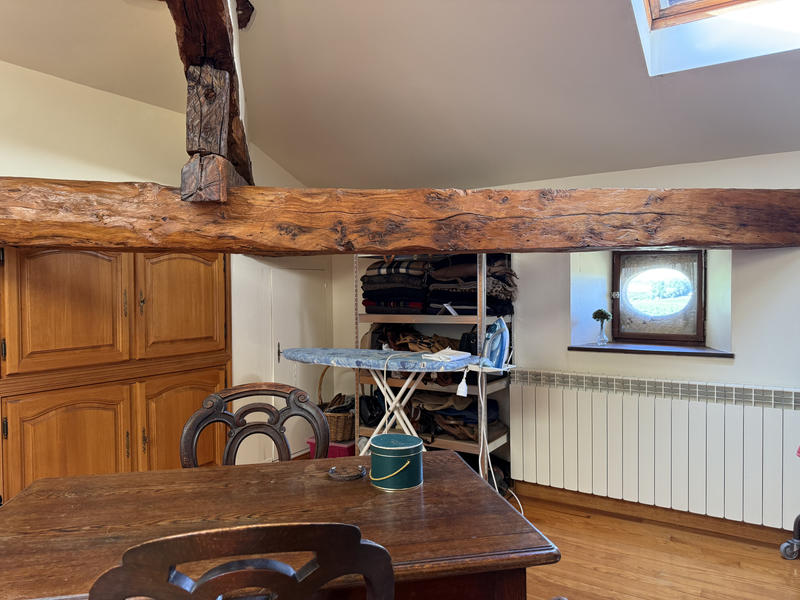 Maison - 280 m² - 10 pièces