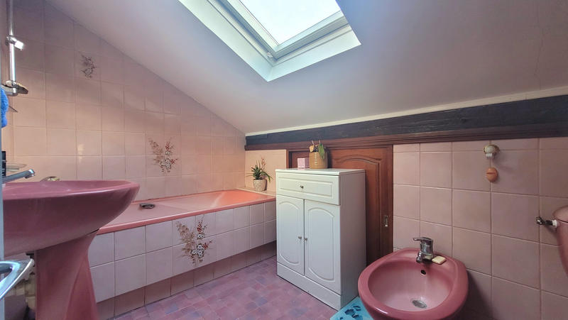 Appartement - 95 m² - 5 pièces