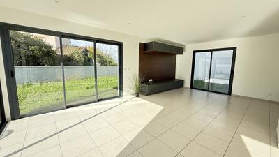 Maison contemporaine - 148 m² - 5 pièces