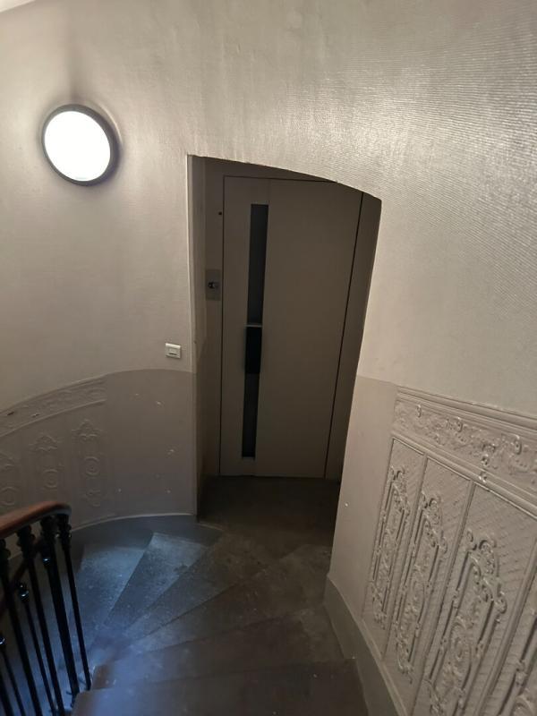 Appartement - 305 m² - 8 pièces