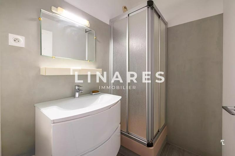 Appartement - 111 m² - 5 pièces