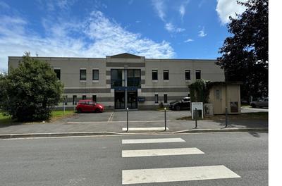 Local d'activité / Entrepôt - 417 m²