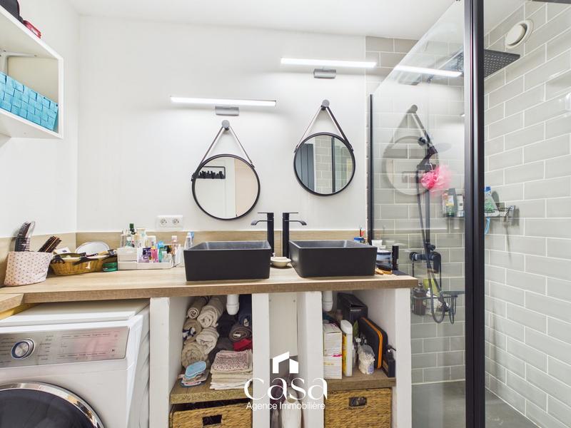 Appartement - 80 m² - 5 pièces