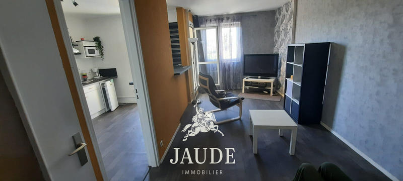 Appartement - 4 037 m² - 1 pièce