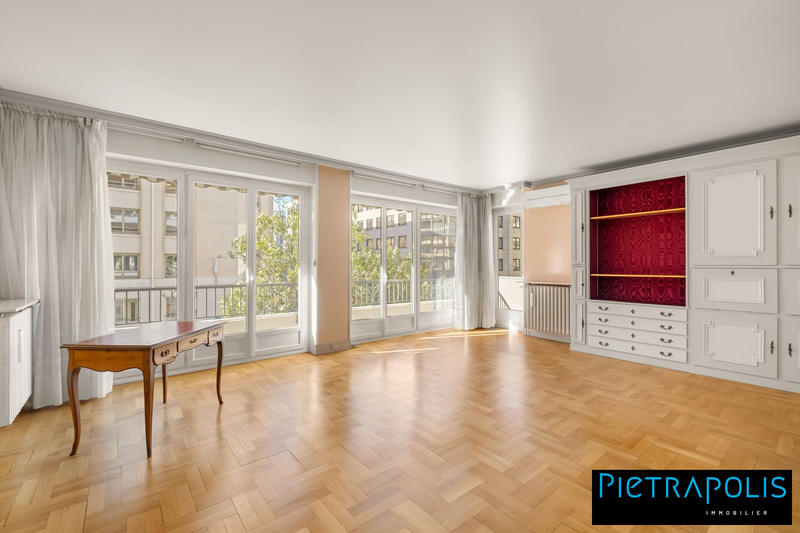 Appartement - 98 m² - 3 pièces