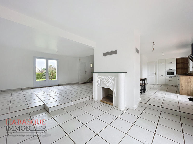 Maison - 136 m² - 6 pièces