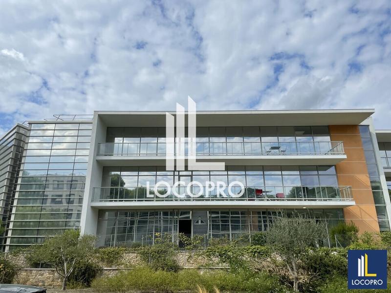 Bureau - 987 m²