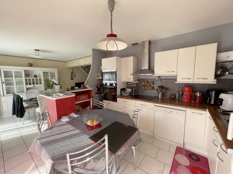 Maison - 106 m² - 4 pièces