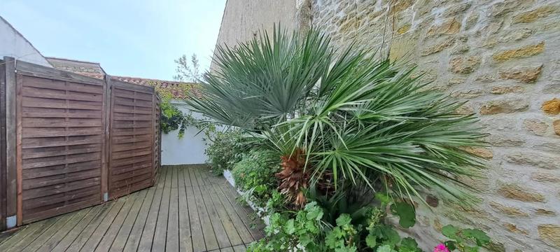 Propriété - 148 m² - 6 pièces