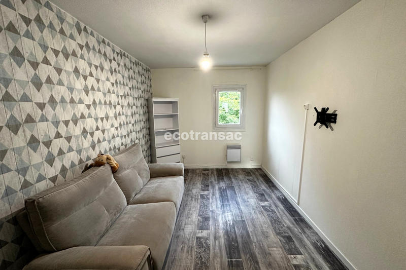 Appartement - 82 m² - 3 pièces