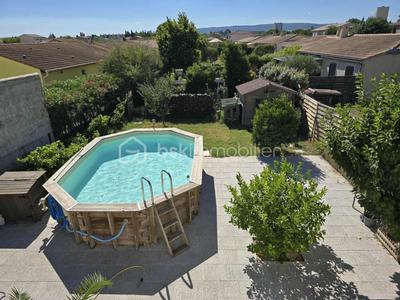 Maison - 95 m² - 4 pièces