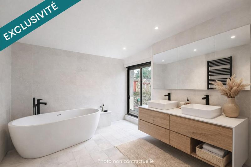 Maison - 294 m² - 11 pièces