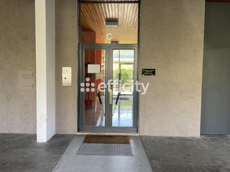 Appartement ancien - 72 m² - 4 pièces