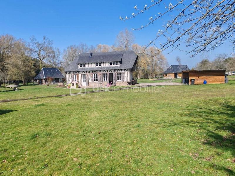 Immeuble - 240 m² - 14 pièces