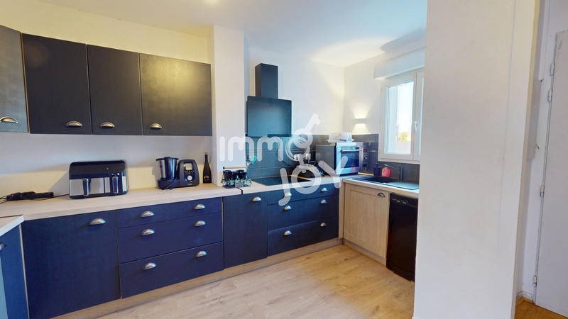 Maison - 83 m² - 4 pièces