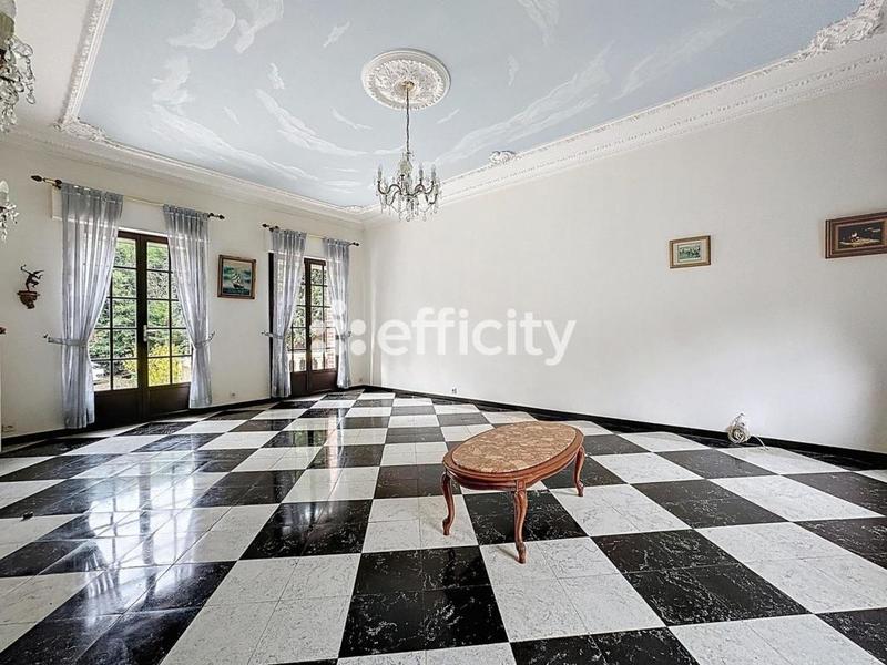 Maison bourgeoise - 185 m² - 6 pièces