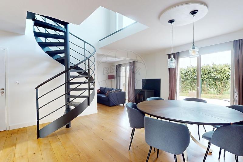 Maison d'architecte - 114 m² - 4 pièces