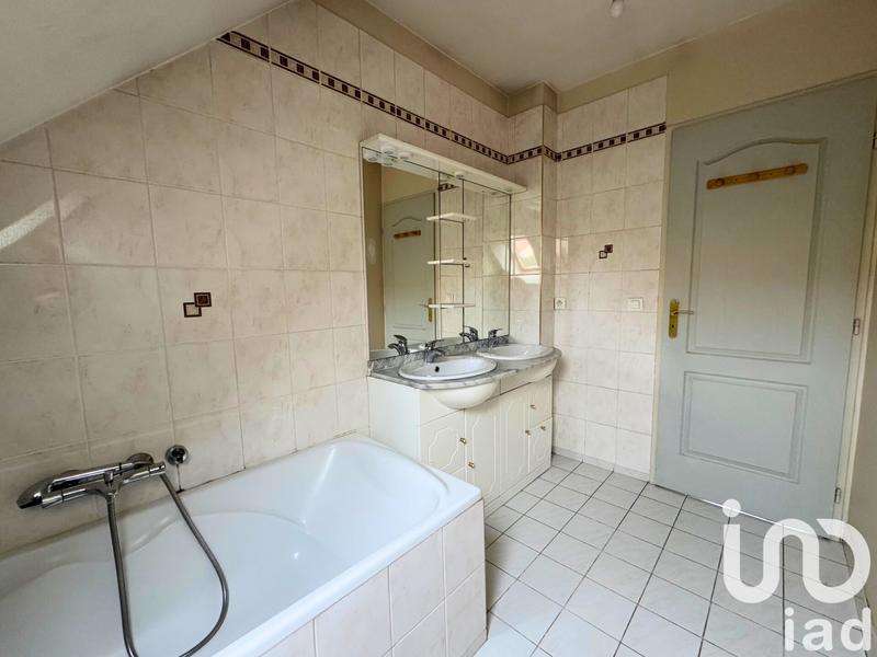 Maison - 91 m² - 5 pièces