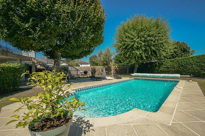 Maison - 161 m² - 7 pièces