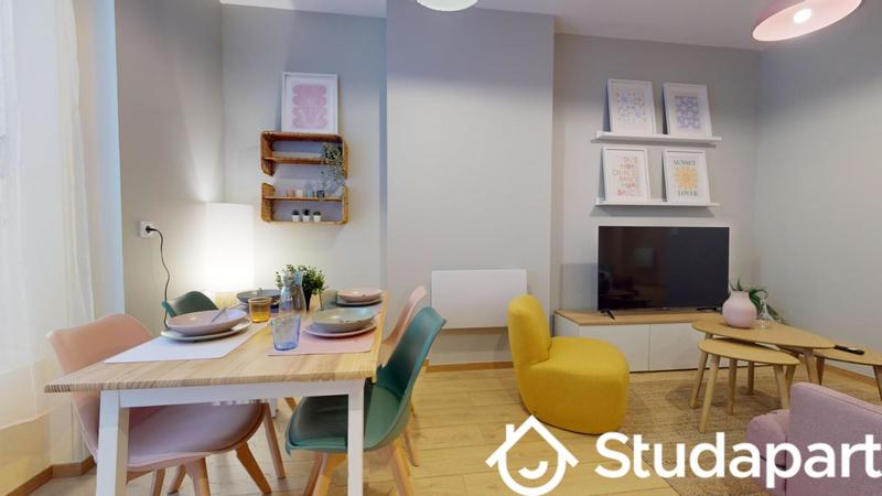 Chambre - 12 m² - 1 pièce