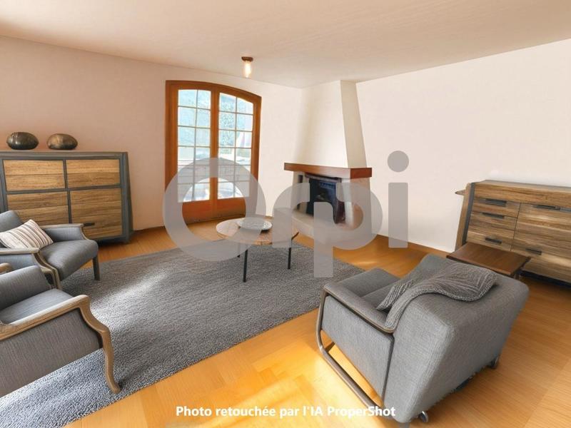 Maison - 241 m² - 6 pièces