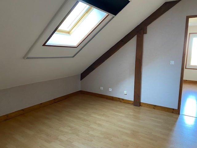 Appartement - 65 m² - 4 pièces