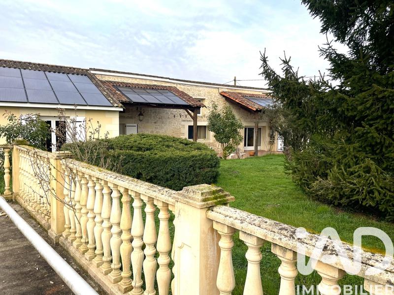 Maison de village - 160 m² - 9 pièces