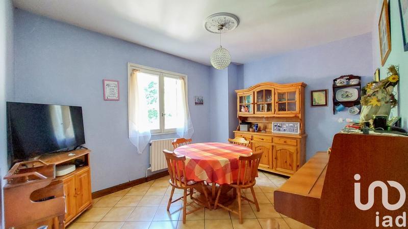 Maison - 215 m² - 8 pièces