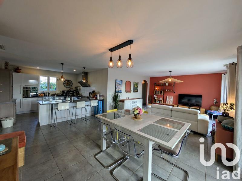 Maison - 135 m² - 6 pièces