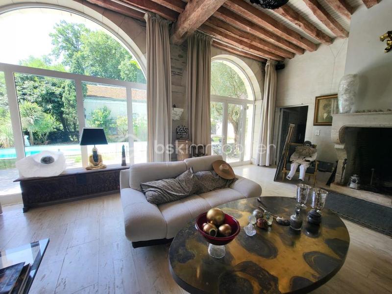 Maison - 400 m² - 10 pièces