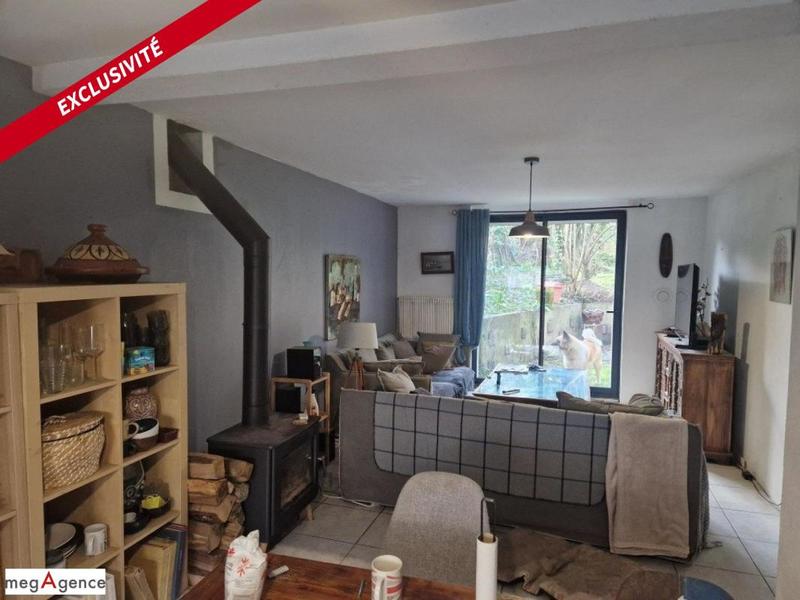 Maison - 225 m² - 10 pièces