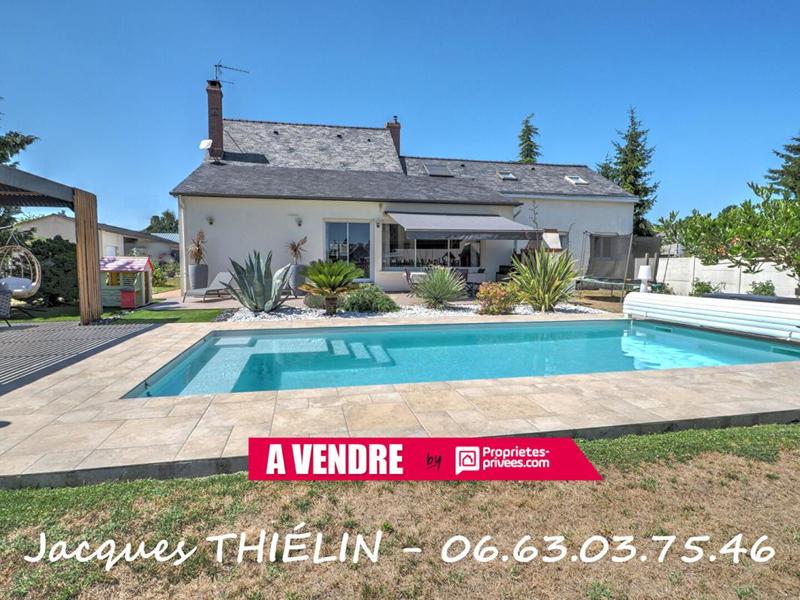 Maison - 295 m² - 12 pièces