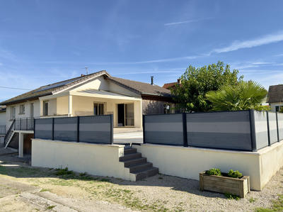 Maison - 205 m² - 9 pièces