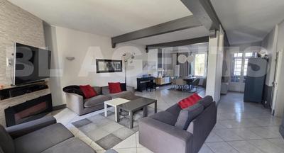 Maison de ville - 180 m² - 7 pièces