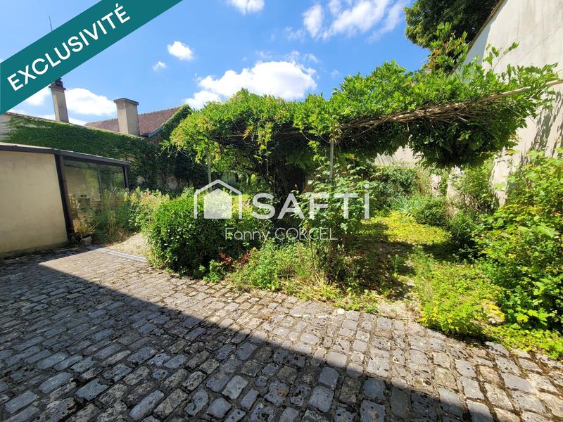 Maison - 298 m² - 10 pièces